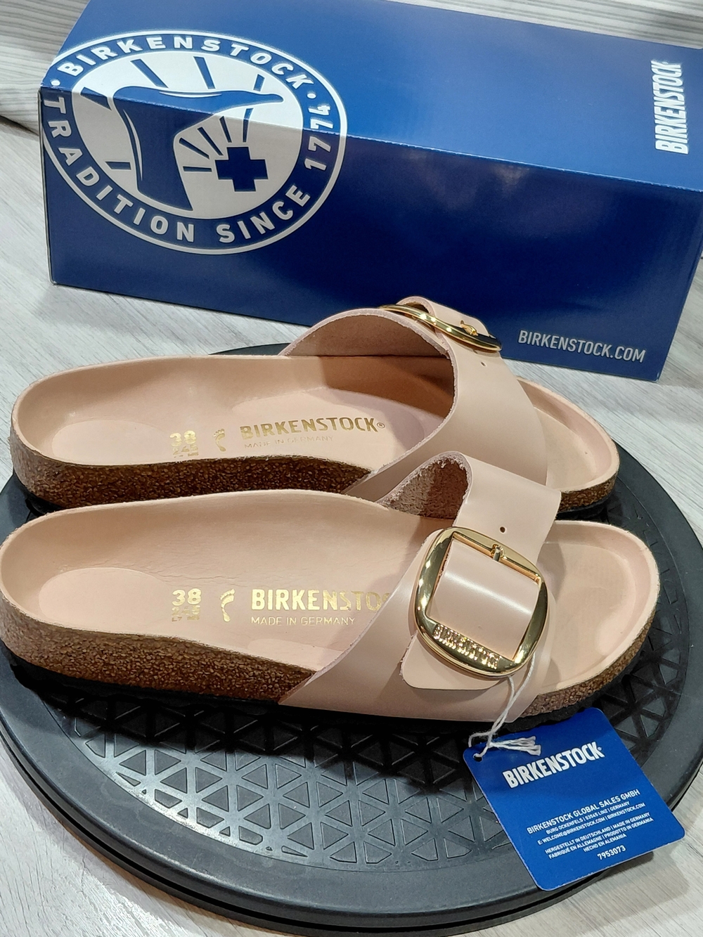 NWT Birkenstock Madrid Big Buckle Women’s Slide Sandals – High Shine New Beige 7 - Picture 4 of 13